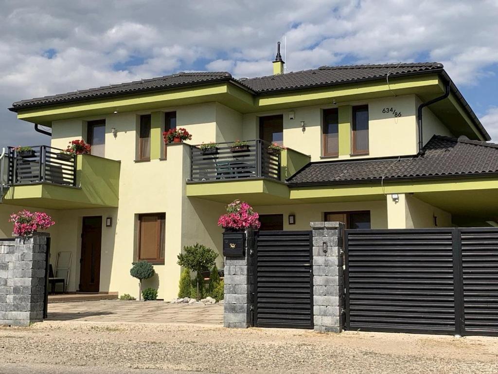 Apartmany Zeleny Dom Podhajska Bagian luar foto