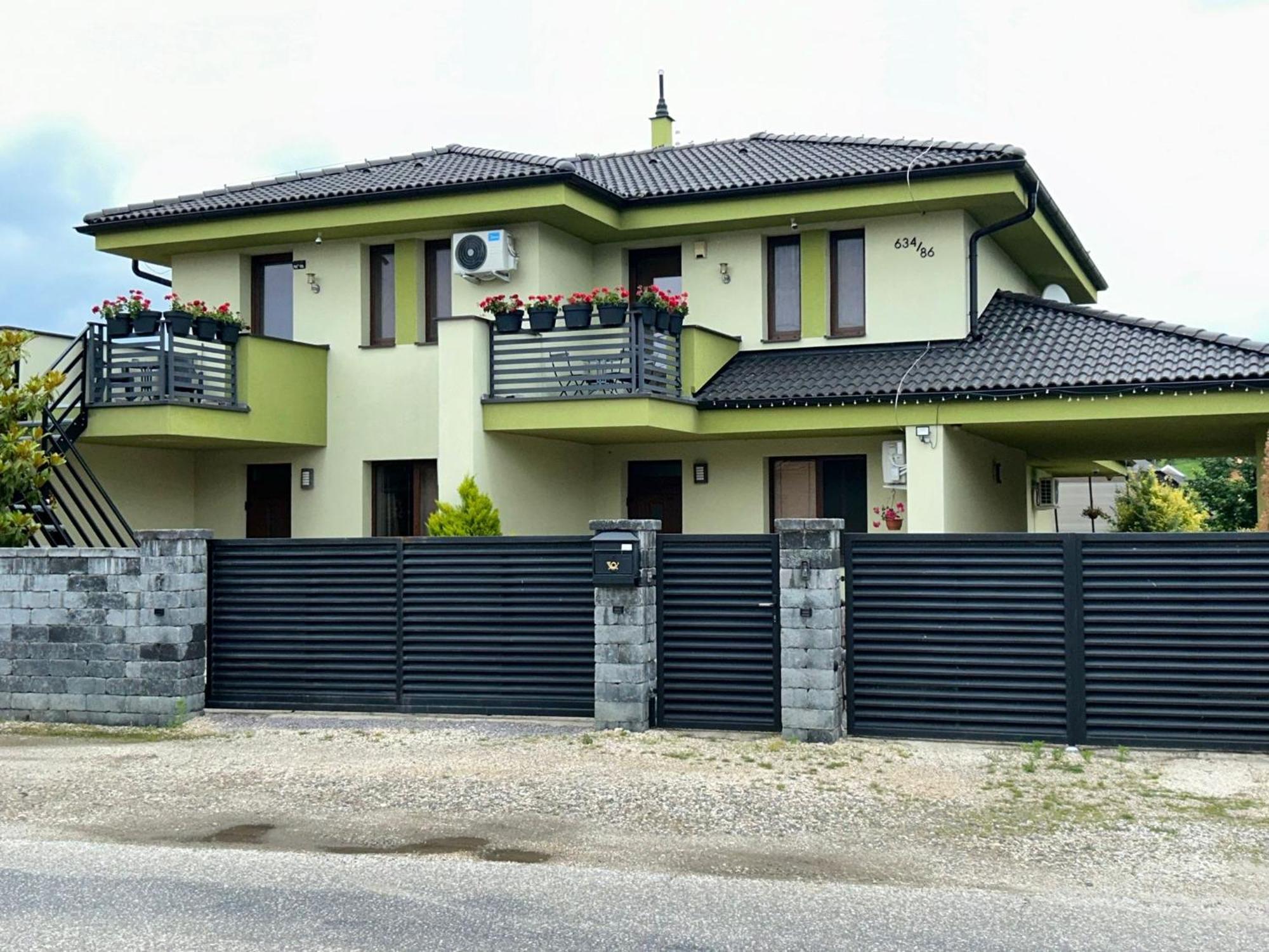 Apartmany Zeleny Dom Podhajska Bagian luar foto